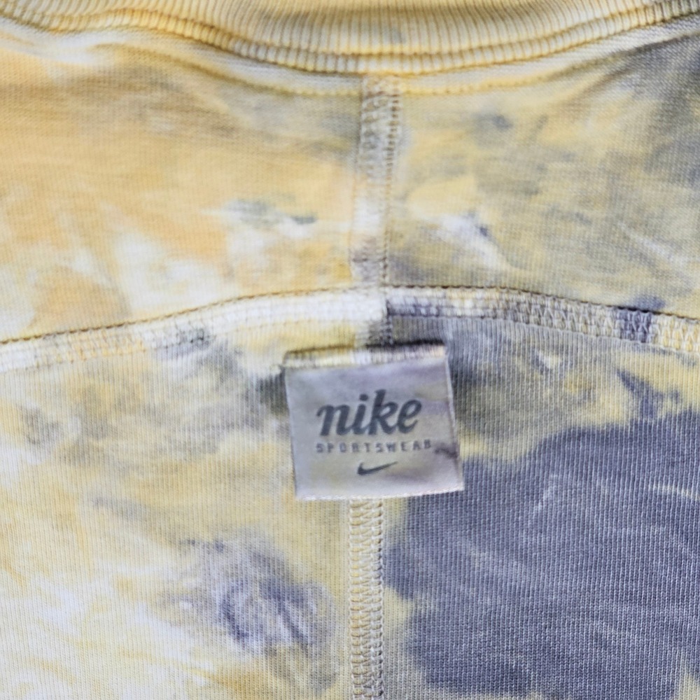 Nike T-Shirt Mens Large Yellow Tie Dye Sportswear Embroidered Swoosh Relaxed Fit - Picture 11 of 12
